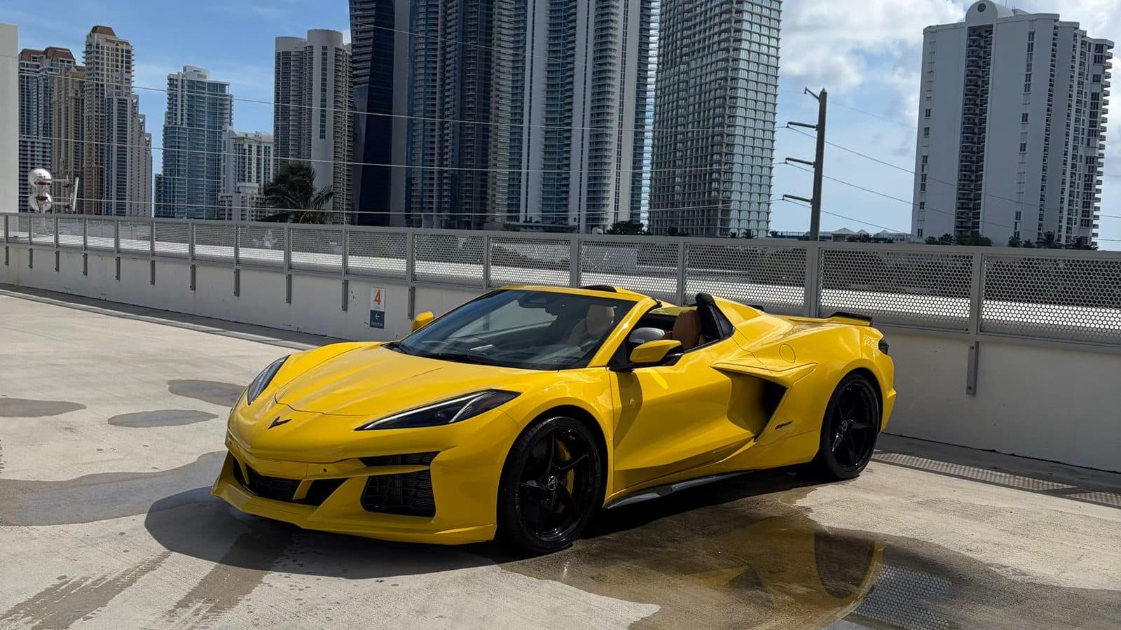 Chevrolet Corvette 2025 — Turo Miami · foto 1