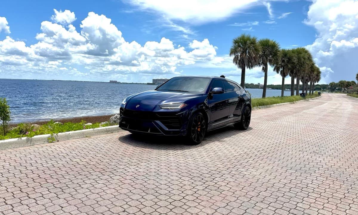 Lamborghini Urus 2020 — Turo Miami · foto 2